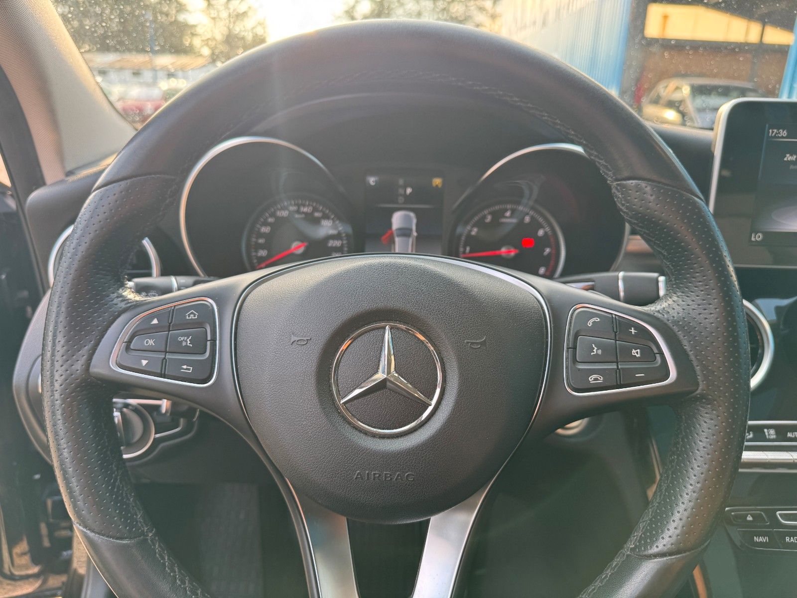 Fahrzeugabbildung Mercedes-Benz C 200 T CGI*Automat*Standhzg*Pano*Burmester*AHK*