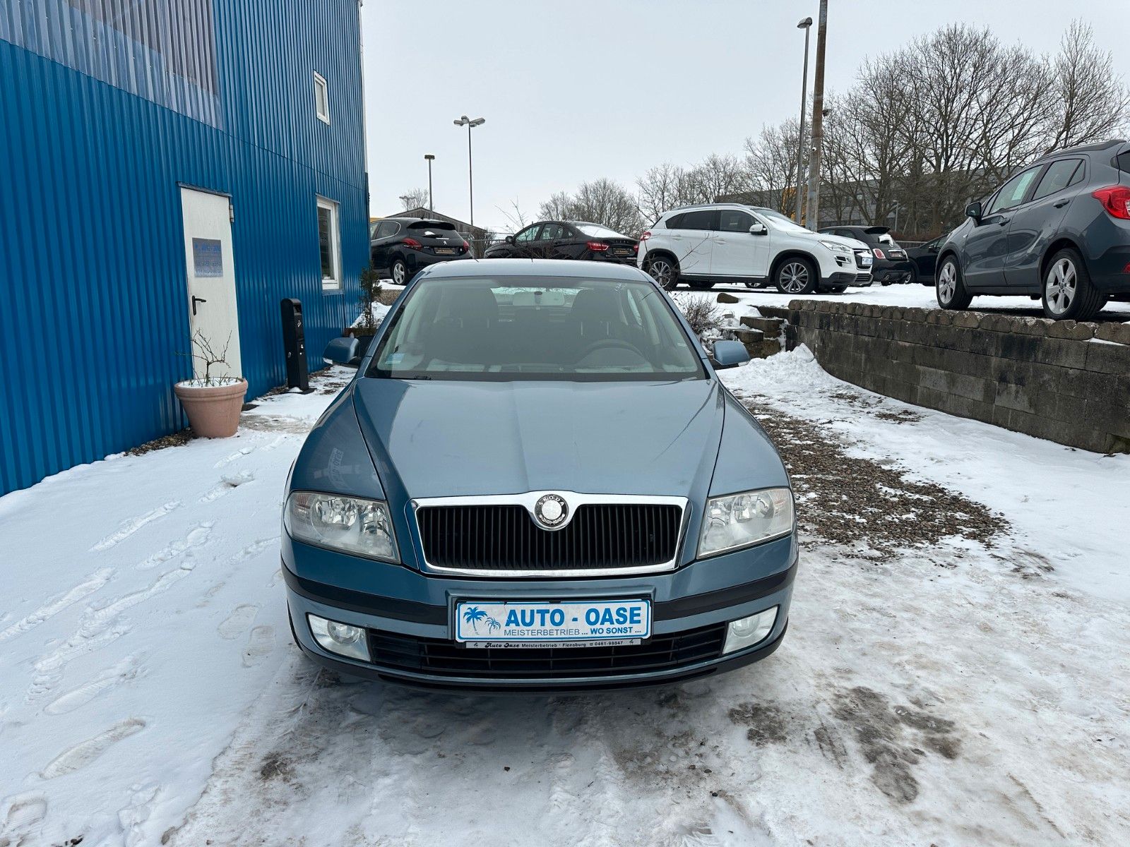 Fahrzeugabbildung SKODA Octavia Lim.**Ambiente**Klima**HU 03/28**