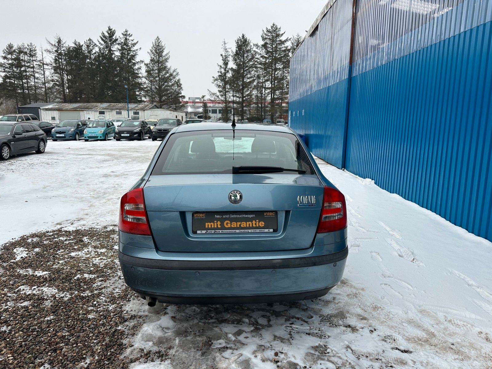 Fahrzeugabbildung SKODA Octavia Lim.**Ambiente**Klima**HU 03/28**