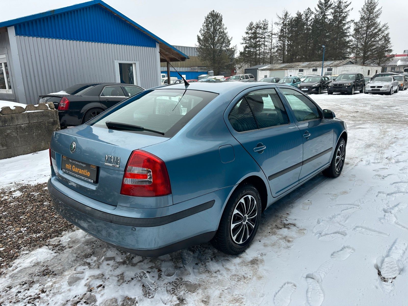 Fahrzeugabbildung SKODA Octavia Lim.**Ambiente**Klima**HU 03/28**