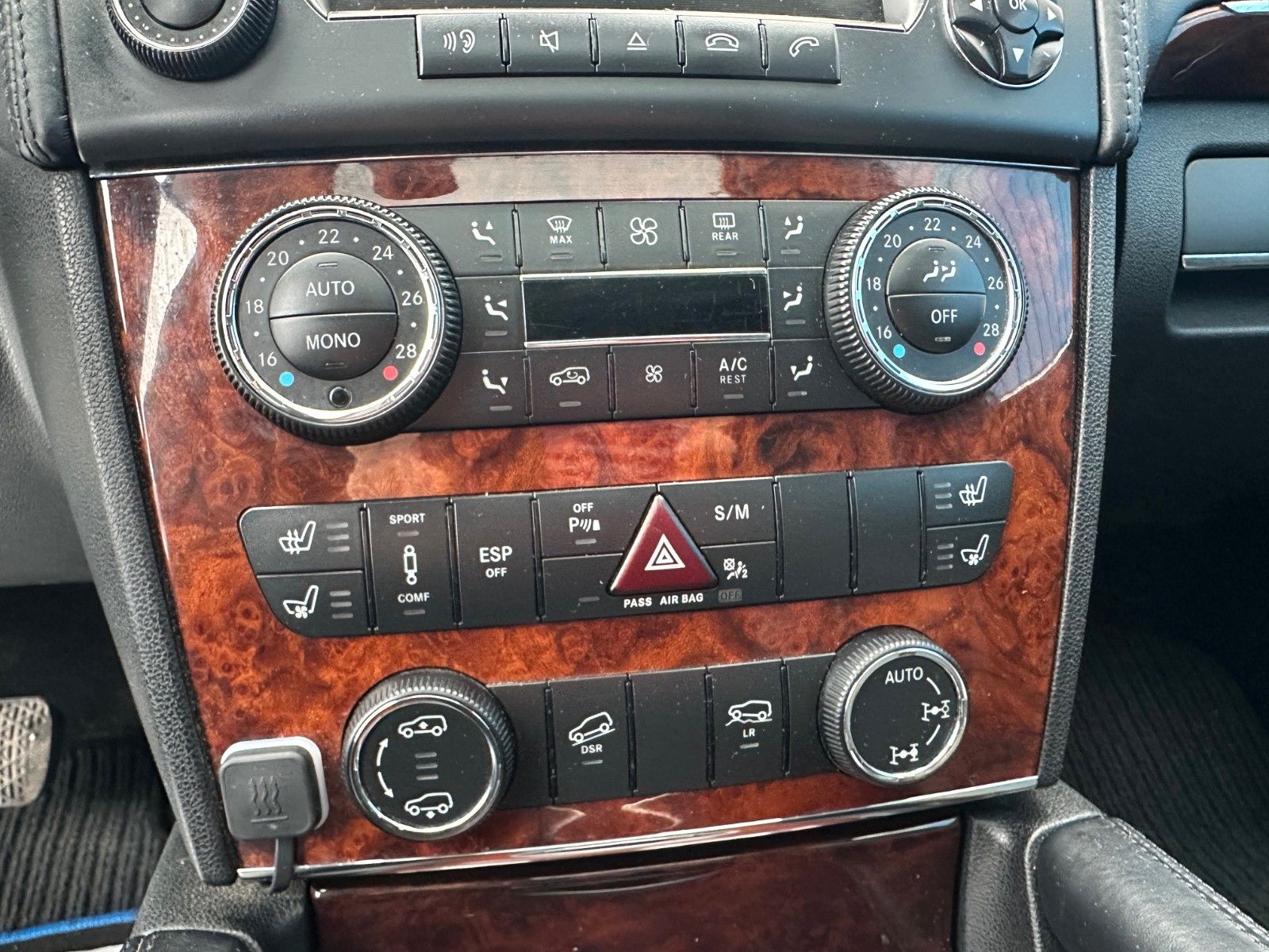 Fahrzeugabbildung Mercedes-Benz GL 420 CDI 4Matic**Leder*HU 02/28*7 Sitzer**