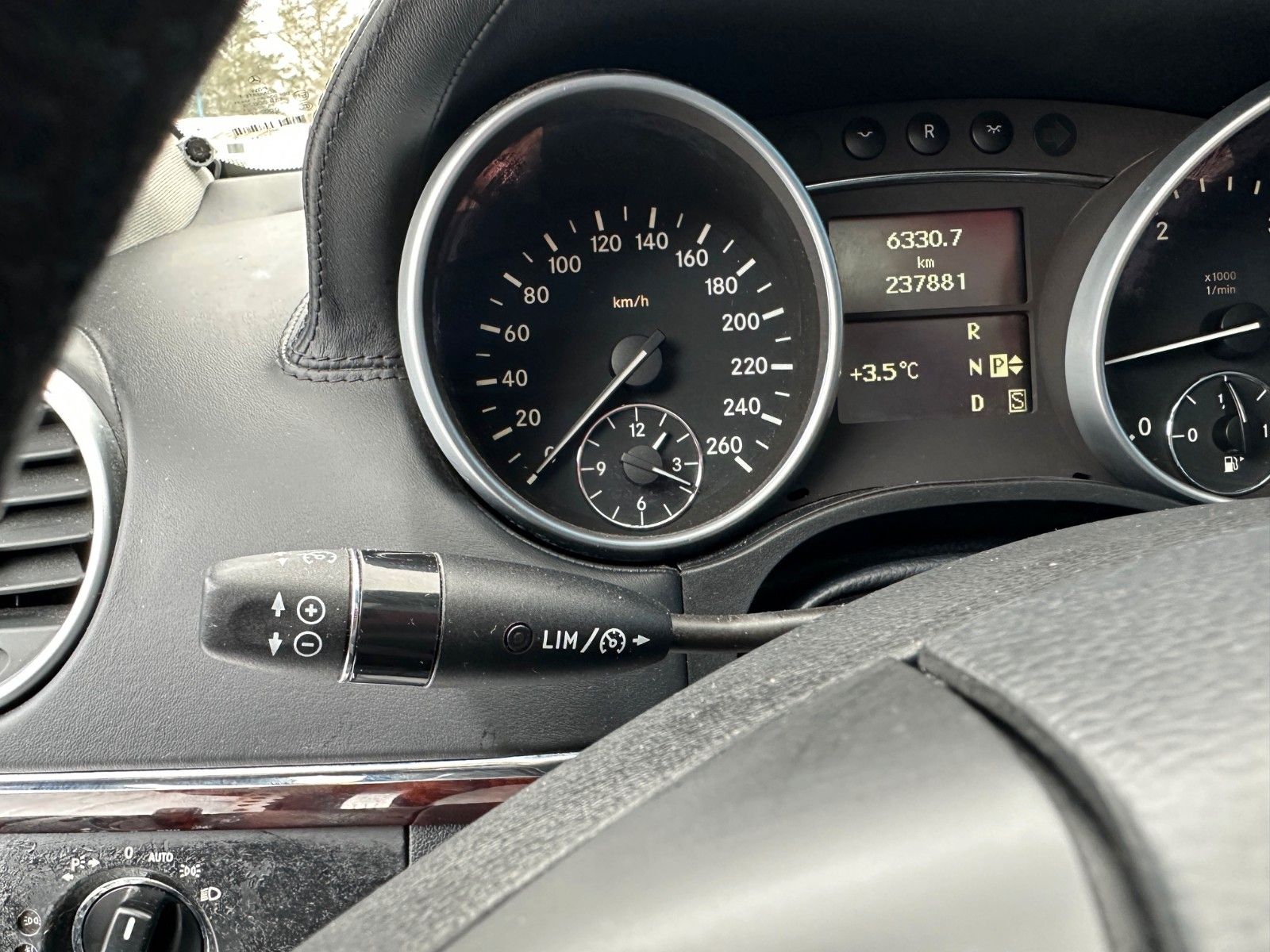 Fahrzeugabbildung Mercedes-Benz GL 420 CDI 4Matic**Leder*HU 02/28*7 Sitzer**