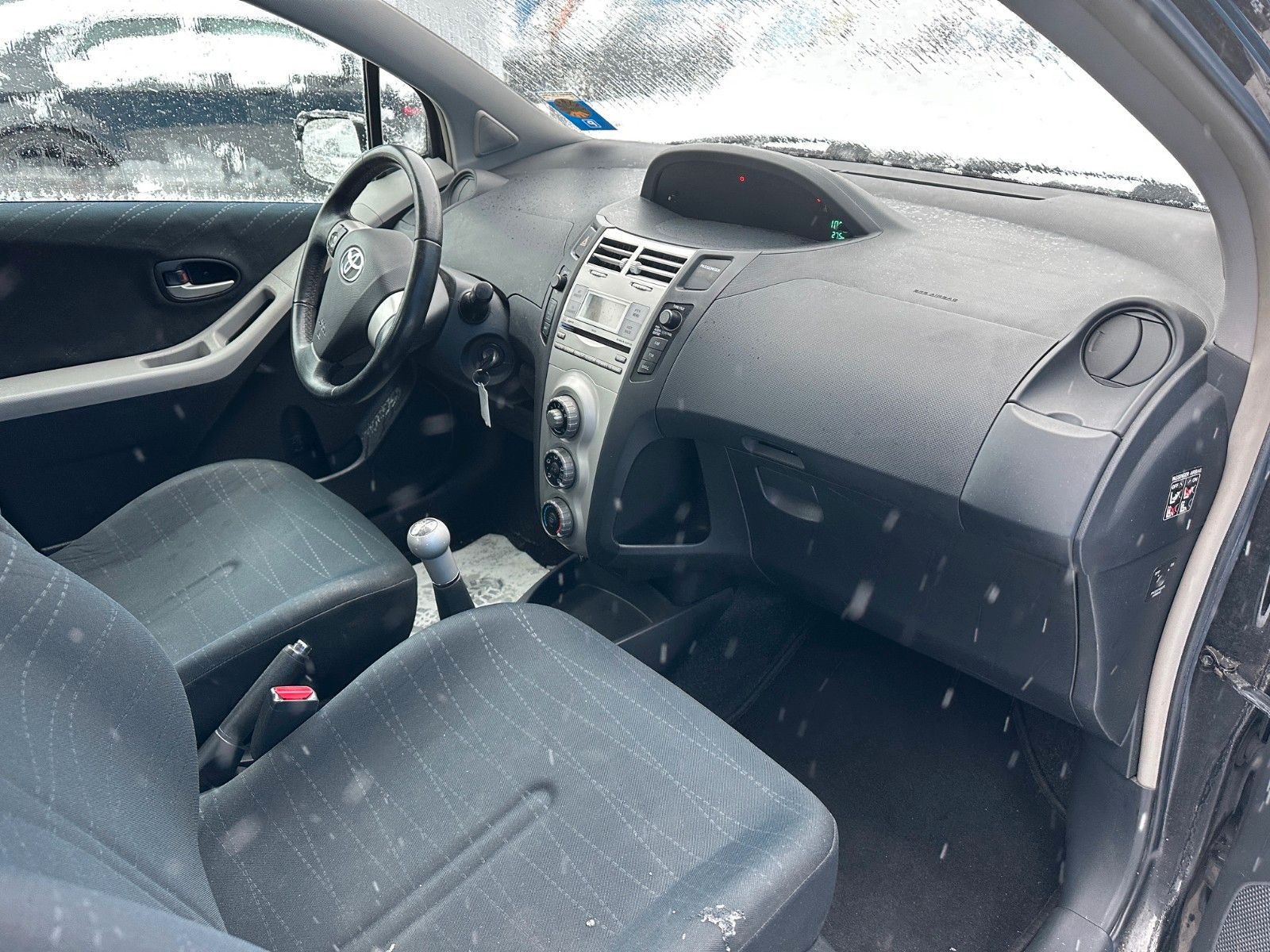 Fahrzeugabbildung Toyota Yaris Team**HU 10/27*1.HAND*Klima*PDC**