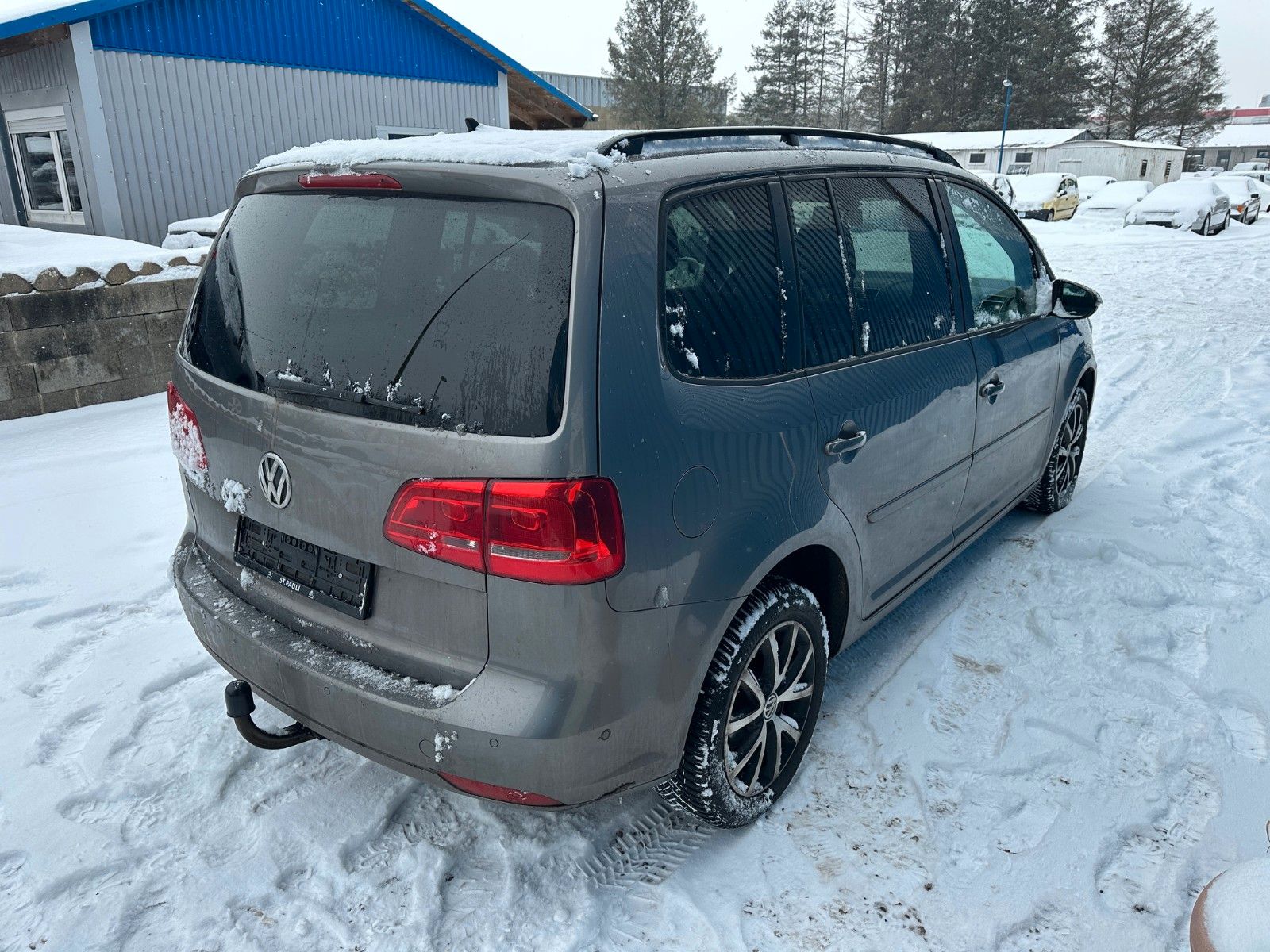 Fahrzeugabbildung Volkswagen Touran Comfortline**Automatik*AHK*Standheizung**