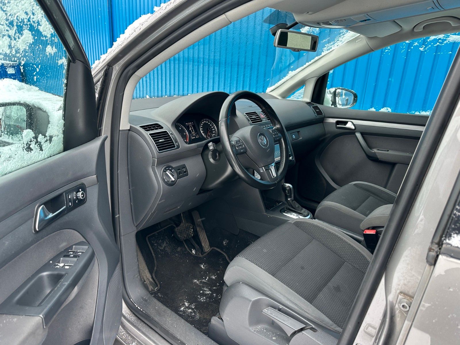 Fahrzeugabbildung Volkswagen Touran Comfortline**Automatik*AHK*Standheizung**