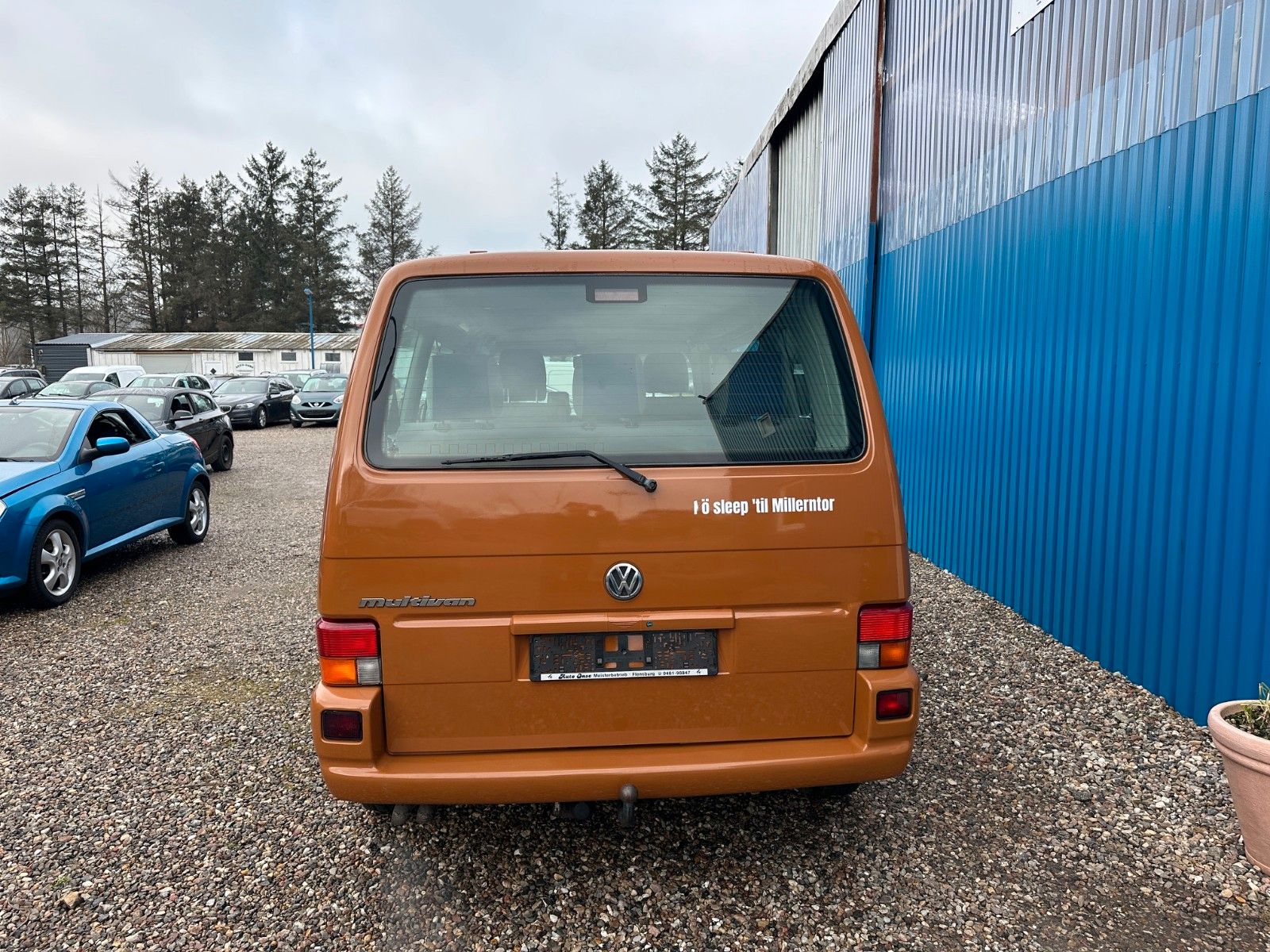 Fahrzeugabbildung Volkswagen T4 Caravelle 2,5-l-Diesel TDI*Sithzng*AHK*Klima*