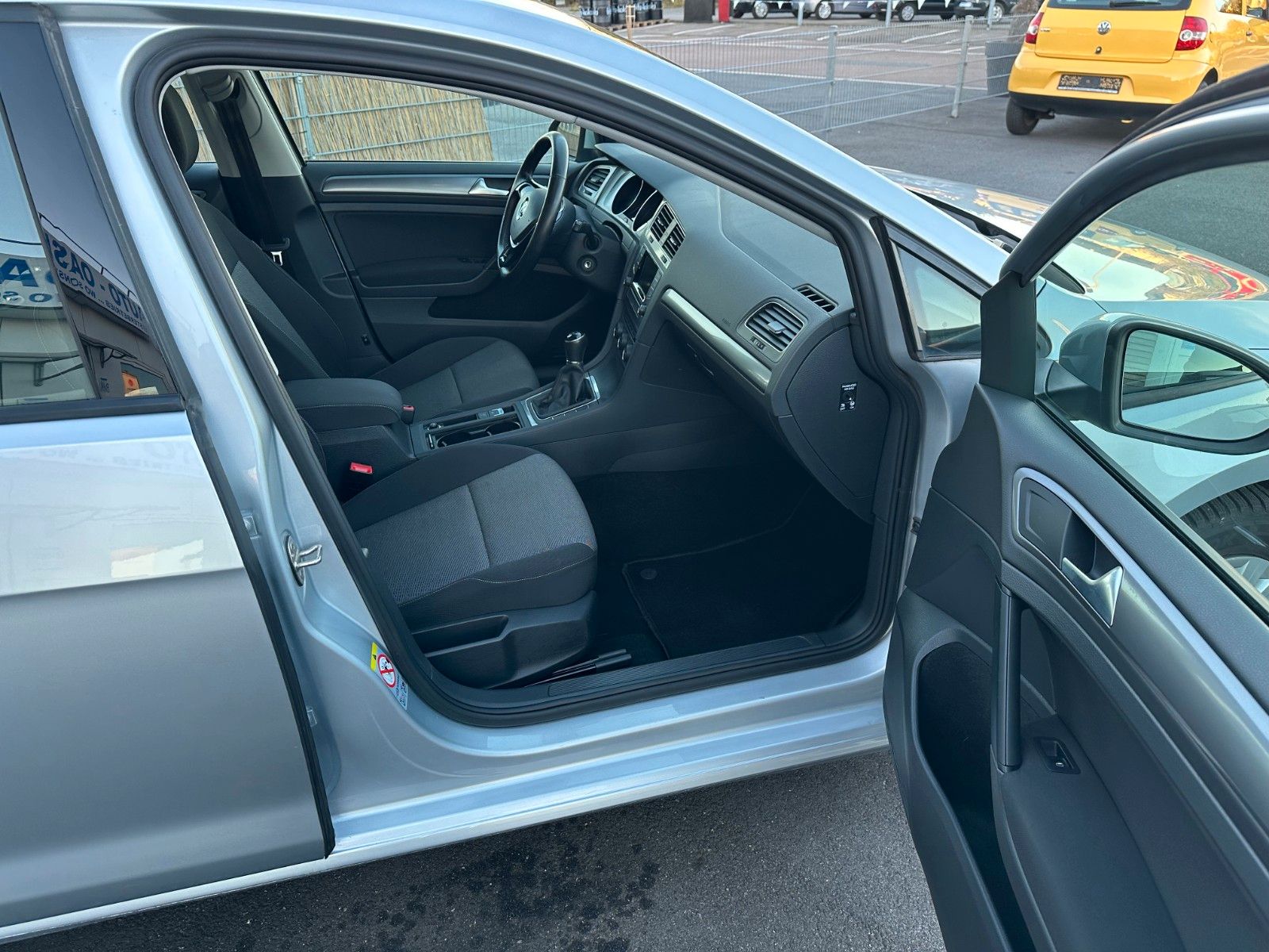 Fahrzeugabbildung Volkswagen Golf VII Variant Trendline BMT**1.HAND**