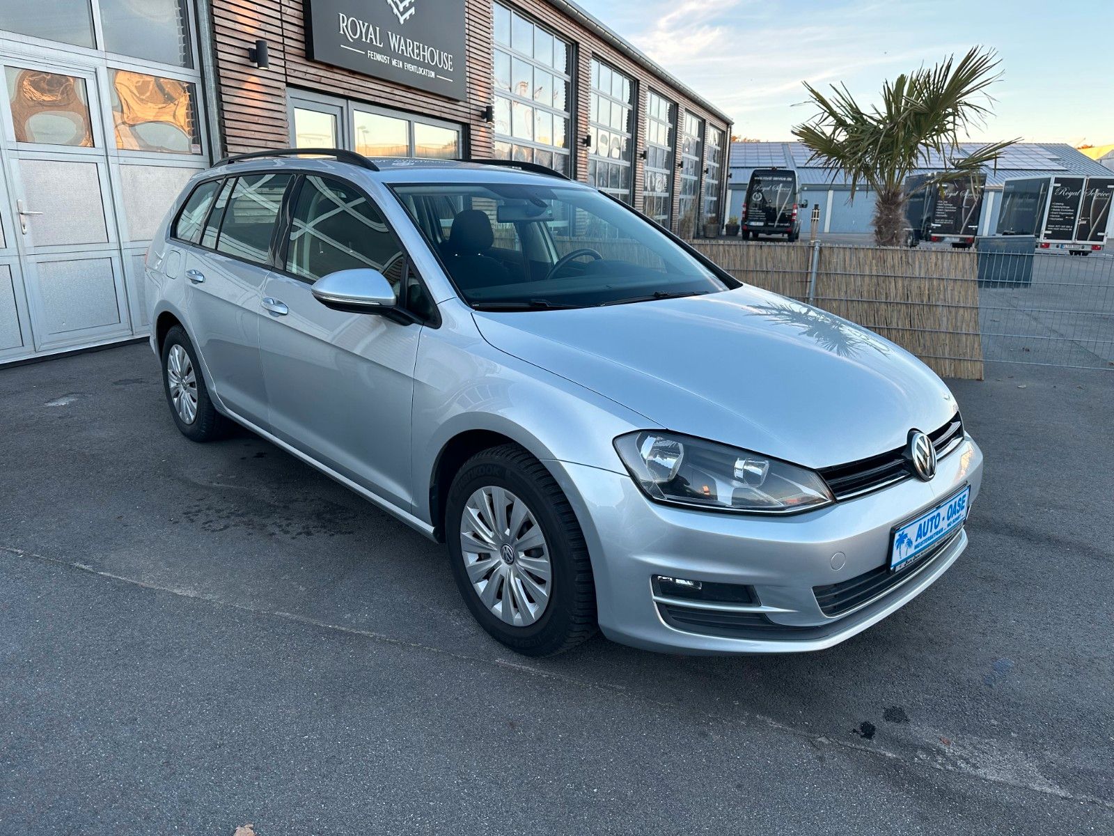 Fahrzeugabbildung Volkswagen Golf VII Variant Trendline BMT**1.HAND**