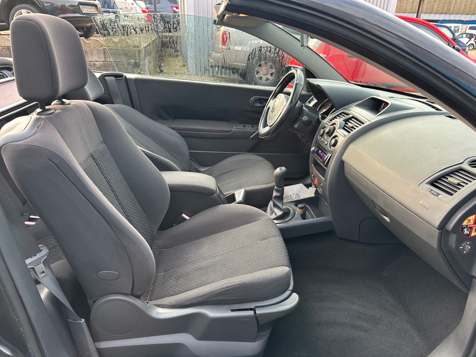 Fahrzeugabbildung Renault Megane II Coupe / Cabrio Authentique