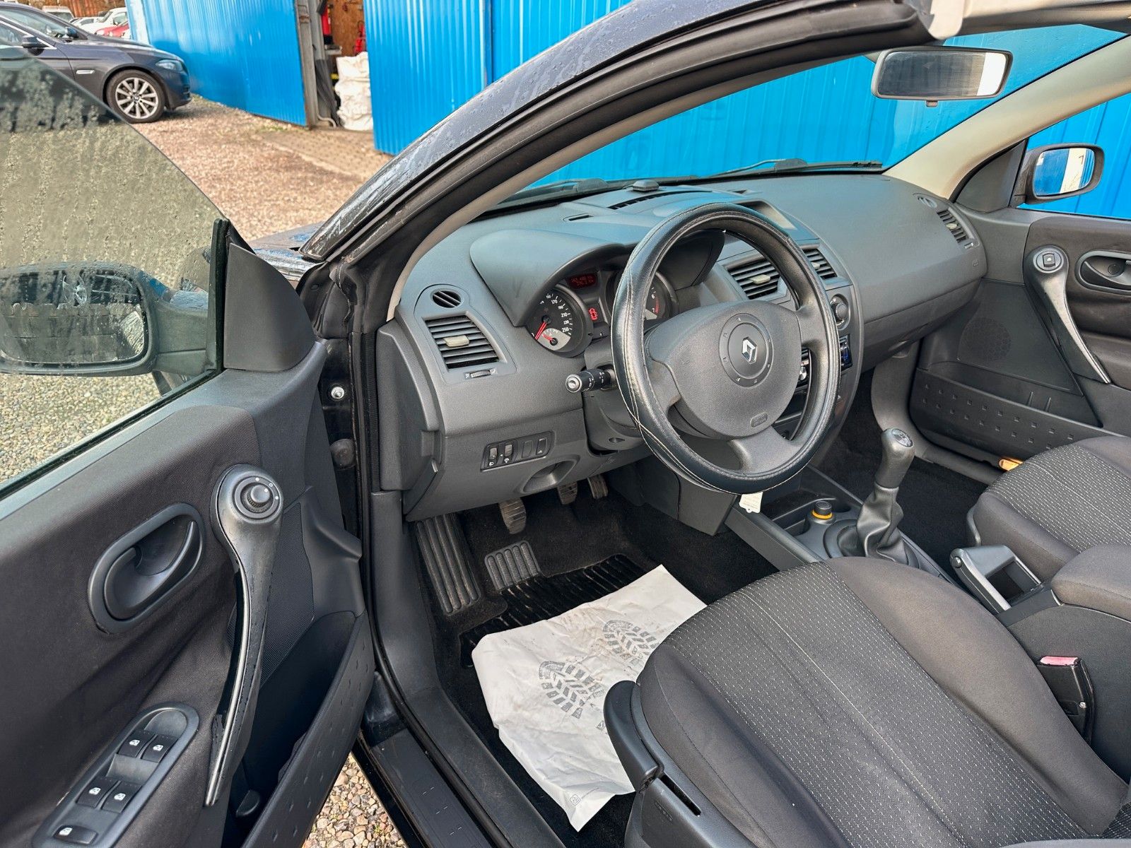 Fahrzeugabbildung Renault Megane II Coupe / Cabrio Authentique