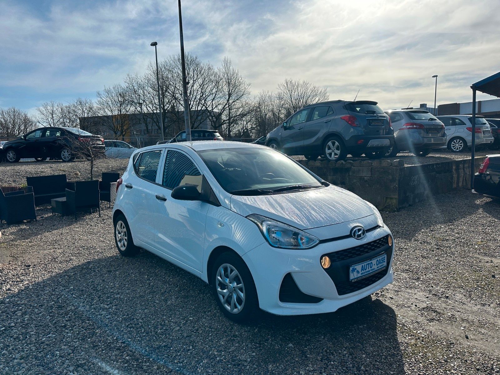 Fahrzeugabbildung Hyundai i10 Basis**Allwetterreifen*16.598 TKM*1.HAND**