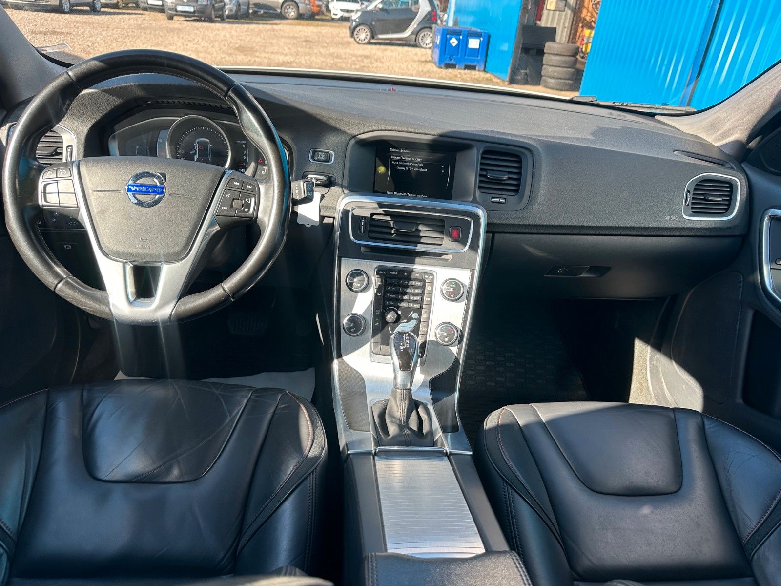 Fahrzeugabbildung Volvo V60 Kombi Ocean Race**Automatik*Tempomat**