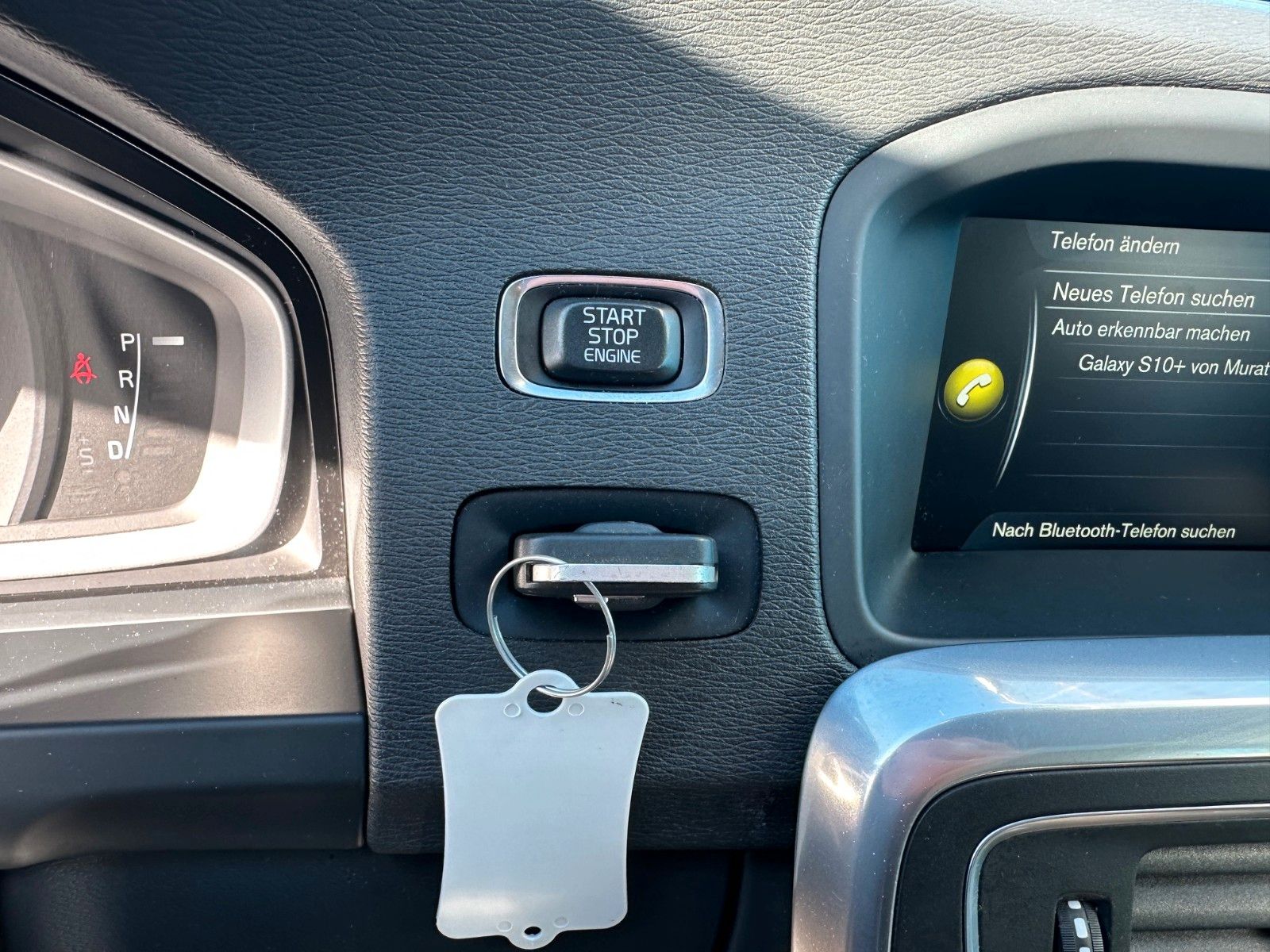 Fahrzeugabbildung Volvo V60 Kombi Ocean Race**Automatik*Tempomat**