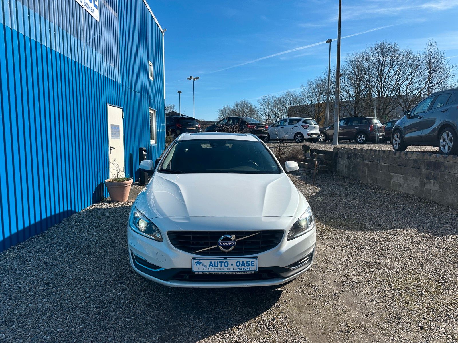 Fahrzeugabbildung Volvo V60 Kombi Ocean Race**Automatik*Tempomat**