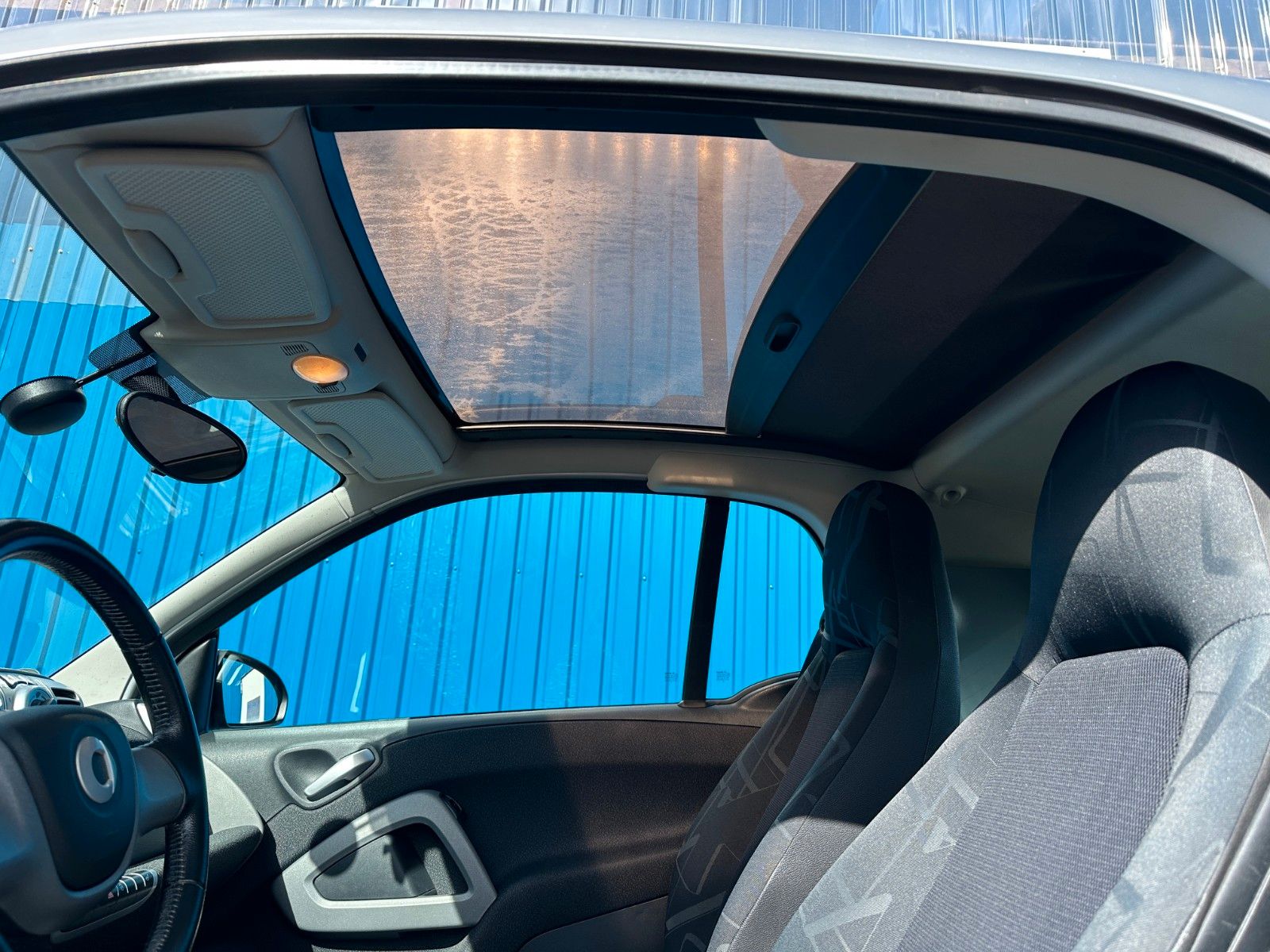 Fahrzeugabbildung Smart ForTwo coupe Micro Hybrid*97 TKM*Sitzhng*Klima*