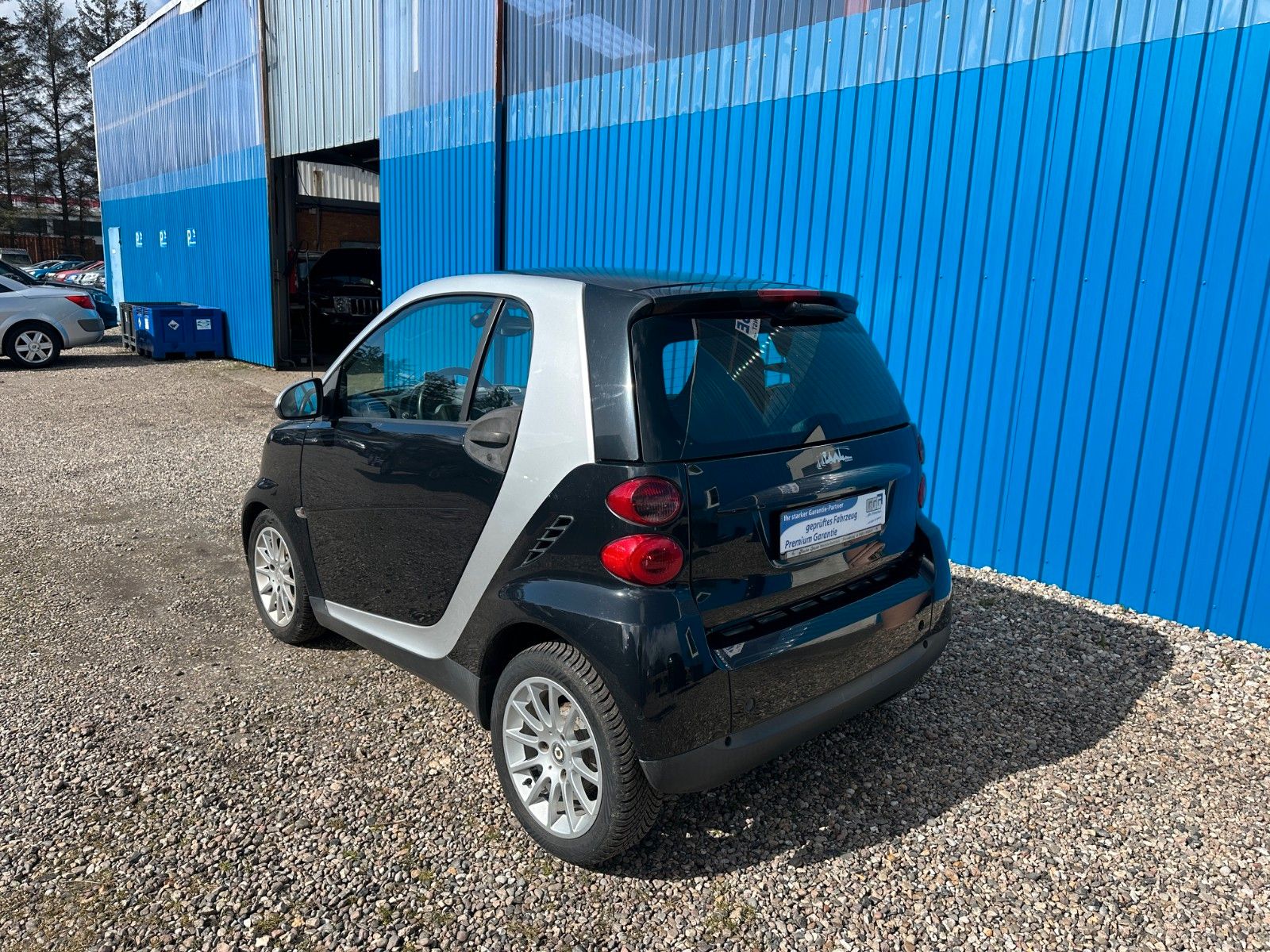 Fahrzeugabbildung Smart ForTwo coupe Micro Hybrid*97 TKM*Sitzhng*Klima*