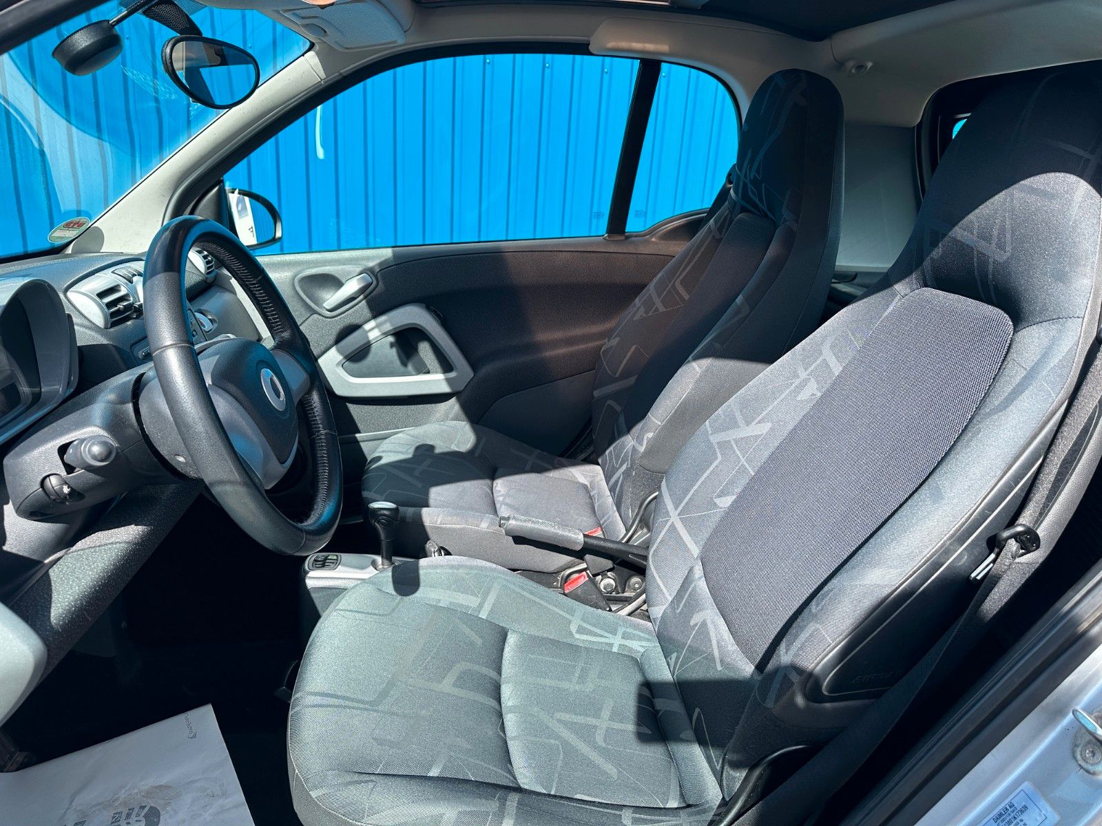 Fahrzeugabbildung Smart ForTwo coupe Micro Hybrid*97 TKM*Sitzhng*Klima*