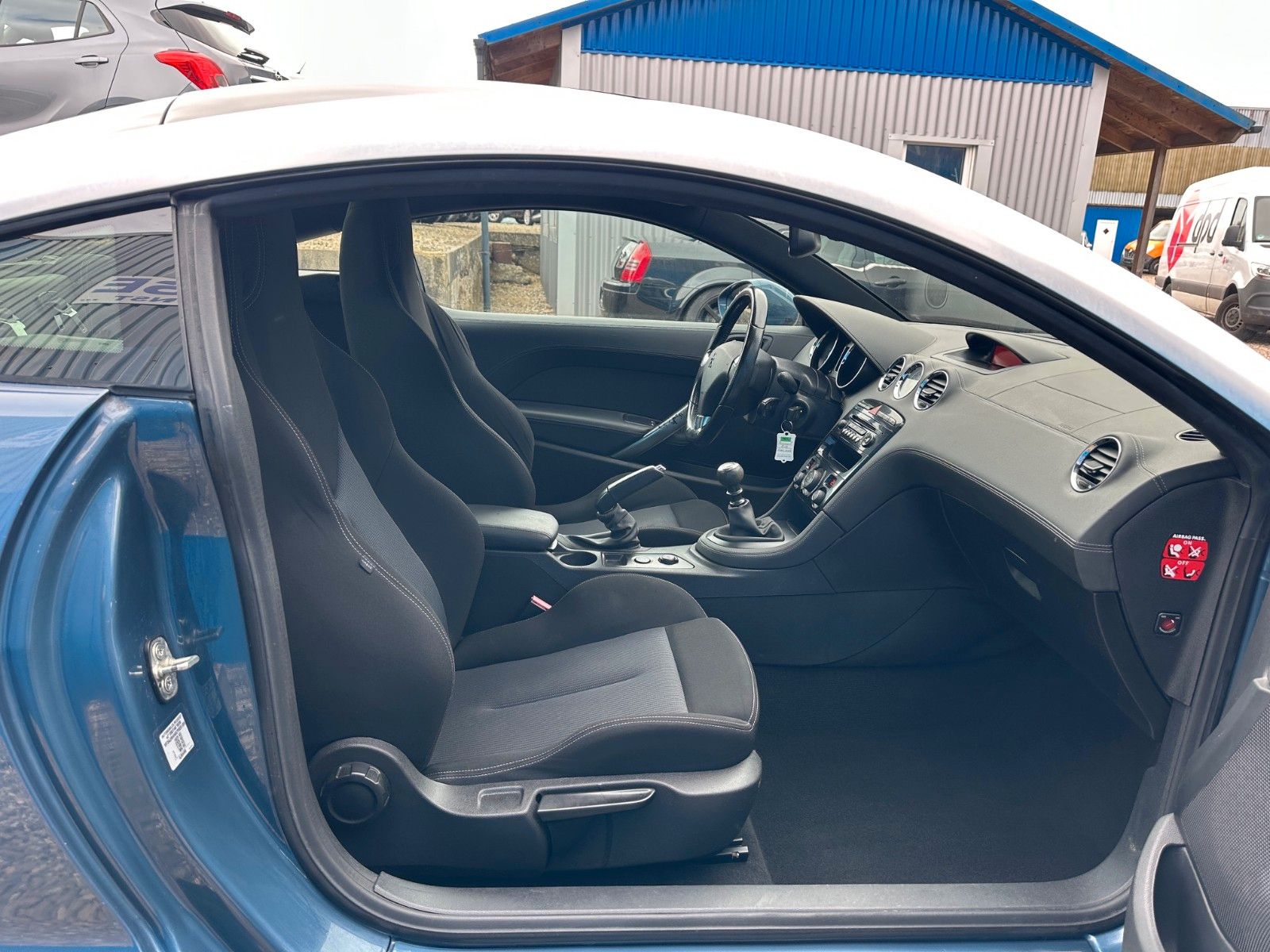 Fahrzeugabbildung Peugeot RCZ Basis**Allwetter*PDC**1.HAND**