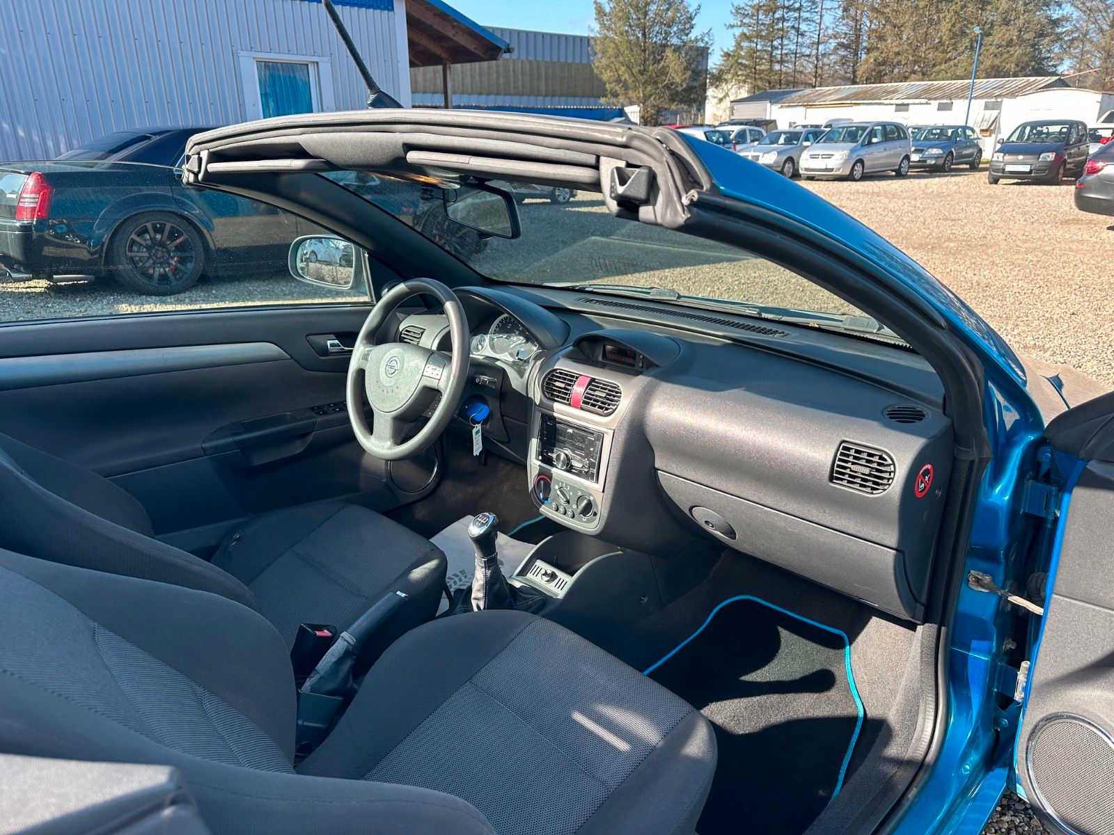 Fahrzeugabbildung Opel Tigra Twin Top Basis**Klima*Allwetter*PDC**