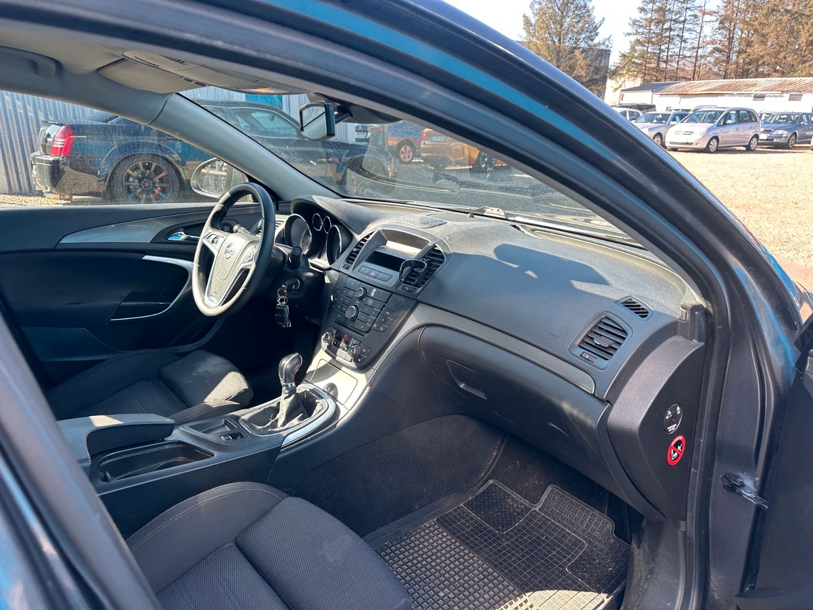Fahrzeugabbildung Opel Insignia A Lim. Edition*Sitzhzng*Tempomat*2.HAND