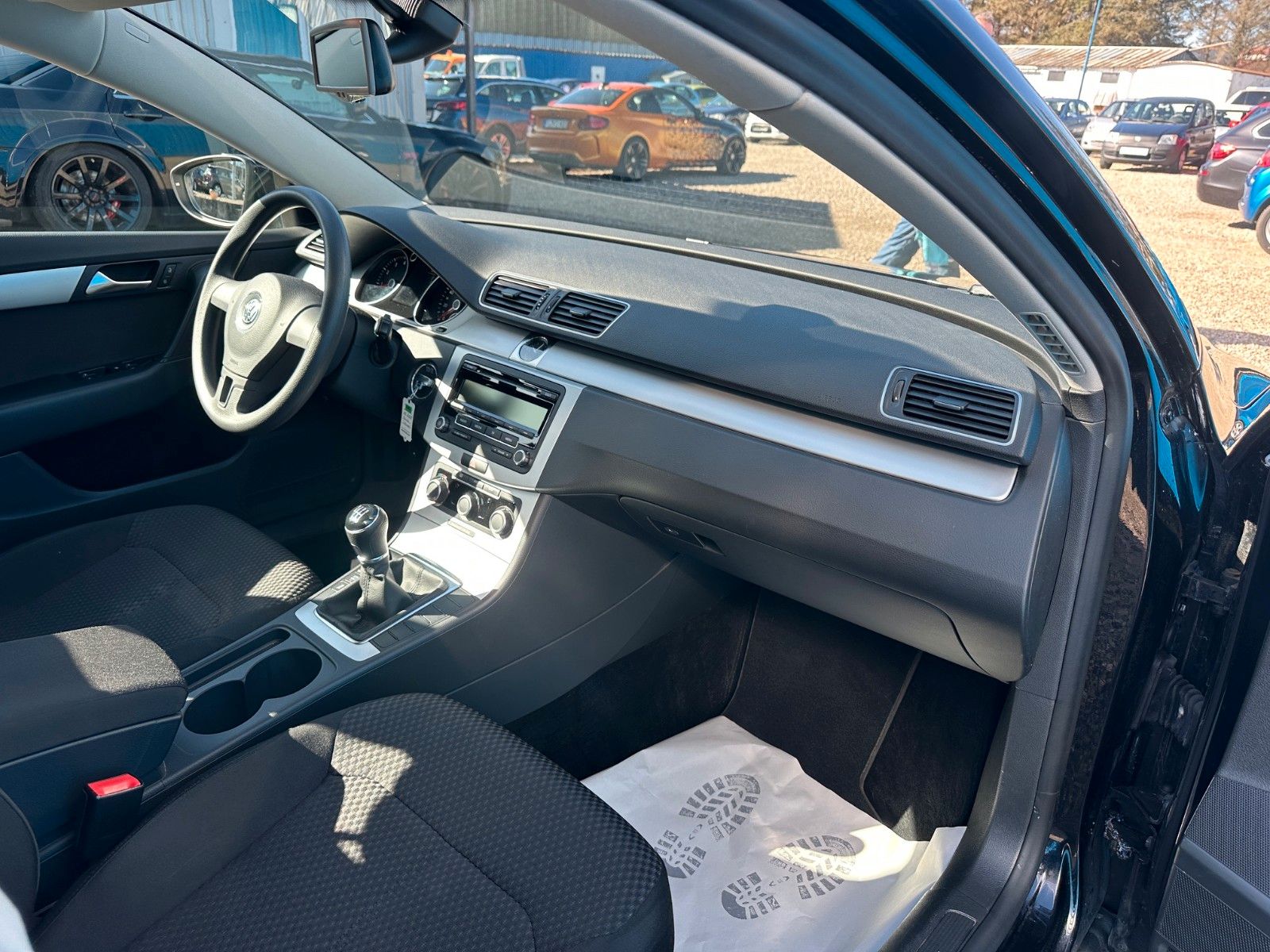 Fahrzeugabbildung Volkswagen Passat Variant Trendline**1.HAND*Allwetter**