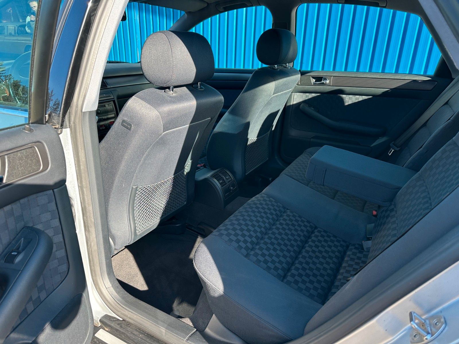 Fahrzeugabbildung Audi A6 2.4**1.HAND*TOP*46 TKM*Klima**