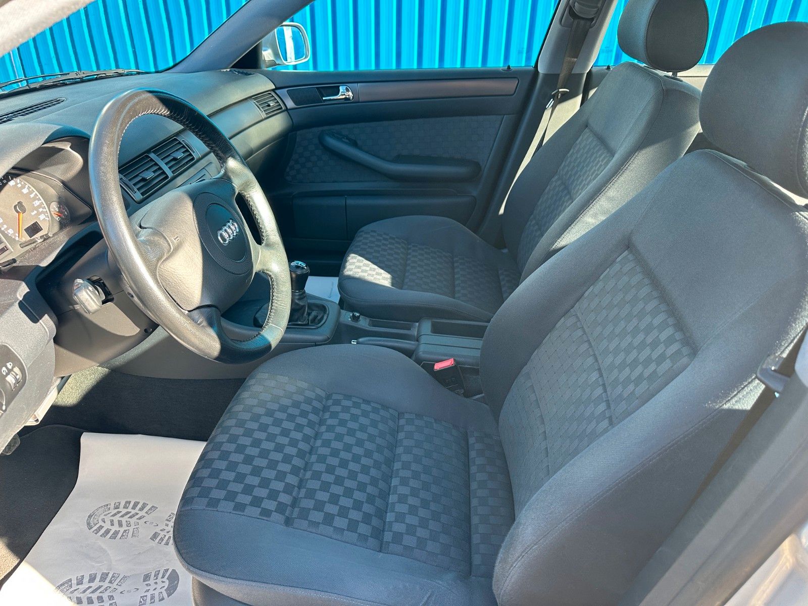 Fahrzeugabbildung Audi A6 2.4**1.HAND*TOP*46 TKM*Klima**