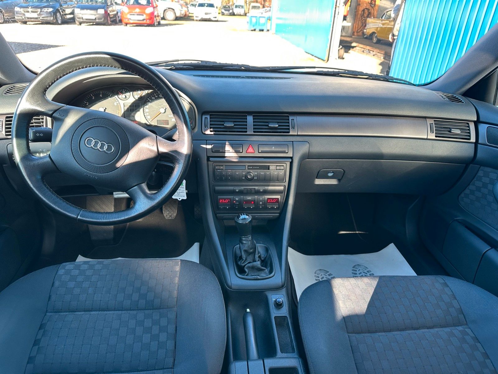 Fahrzeugabbildung Audi A6 2.4**1.HAND*TOP*46 TKM*Klima**