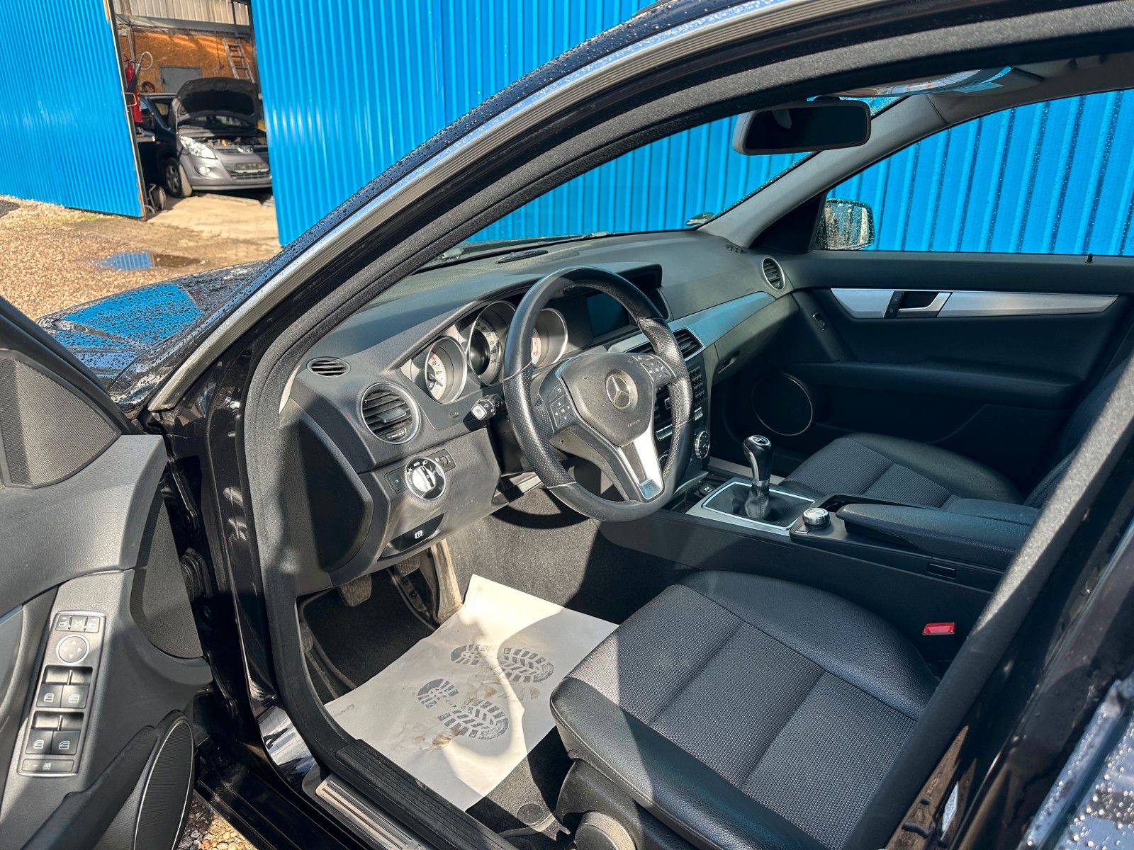 Fahrzeugabbildung Mercedes-Benz C 180 T CGI BlueEfficiency**2.Hand*Navi*PDC**