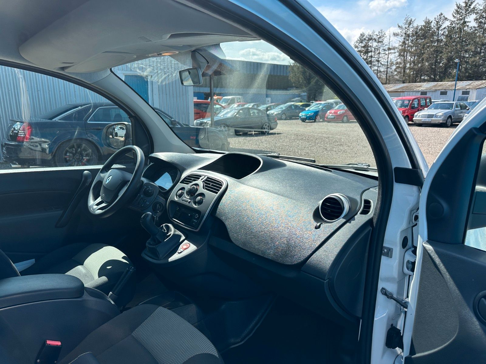 Fahrzeugabbildung Renault Kangoo Rapid Extra**87 TKM*2.Hand**