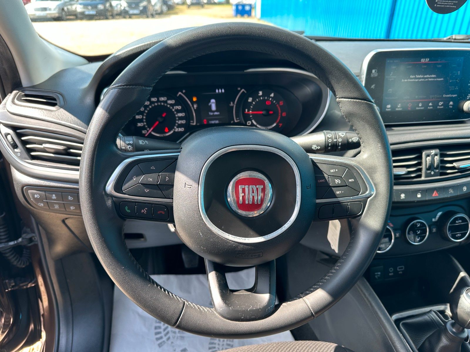 Fahrzeugabbildung Fiat Tipo**Lounge**Navi**Tempo**SHZ**