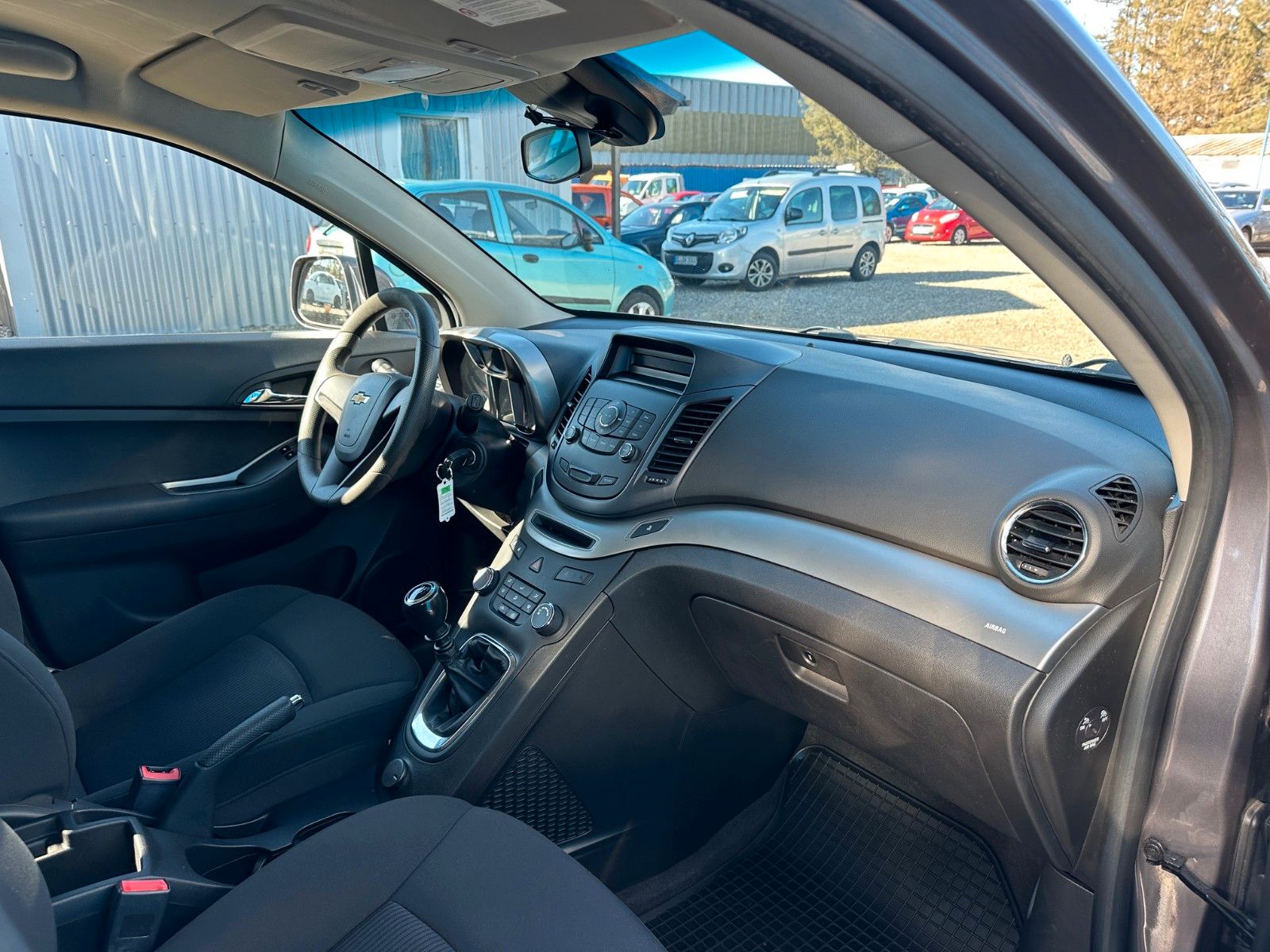 Fahrzeugabbildung Chevrolet Orlando LS**7. Sitzer**AHK**94 TKM**