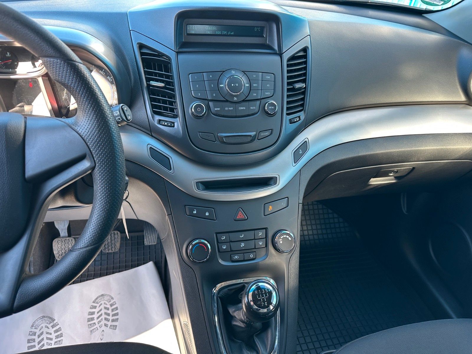 Fahrzeugabbildung Chevrolet Orlando LS**7. Sitzer**AHK**94 TKM**