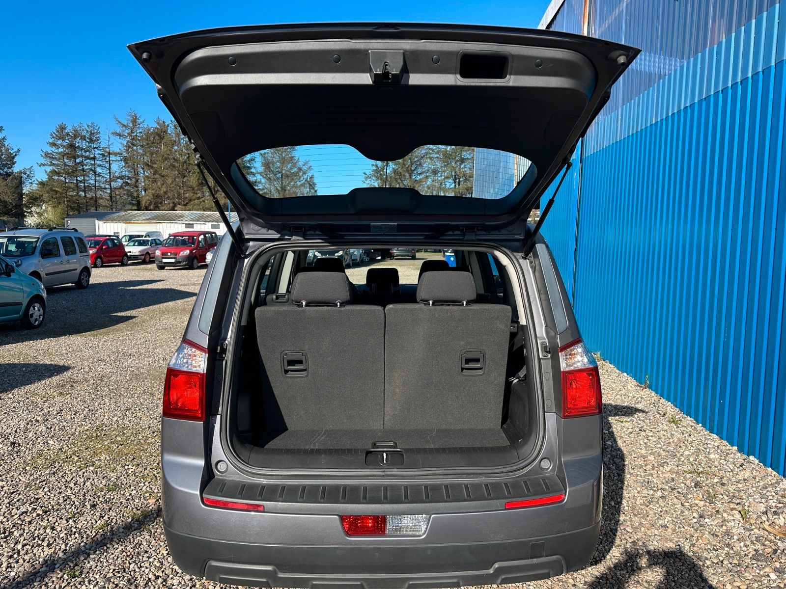 Fahrzeugabbildung Chevrolet Orlando LS**7. Sitzer**AHK**94 TKM**