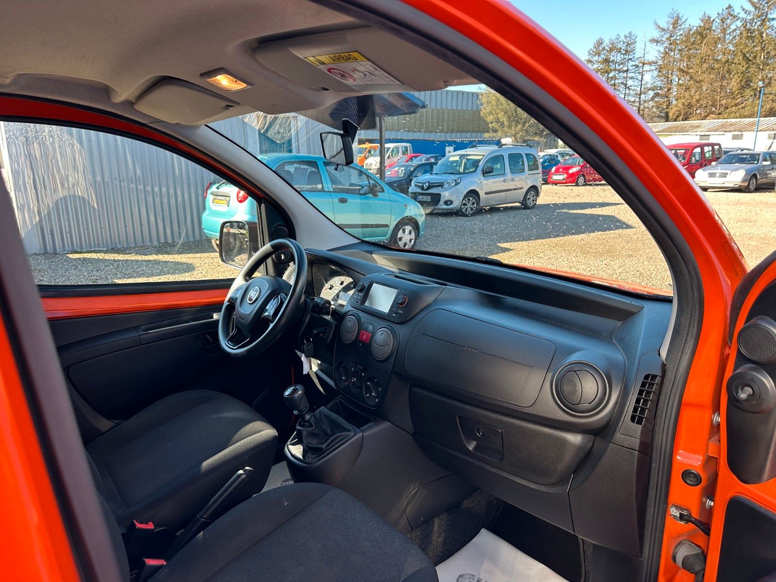 Fahrzeugabbildung Fiat Qubo 1.4 8V Lounge**1.HAND*Allwetter**