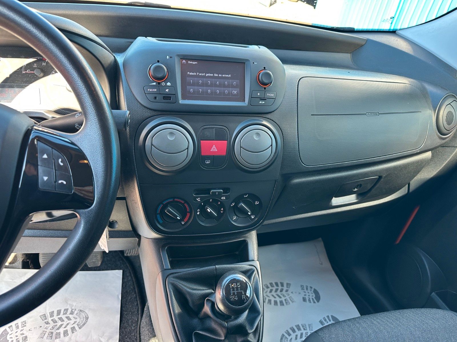 Fahrzeugabbildung Fiat Qubo 1.4 8V Lounge**1.HAND*Allwetter**