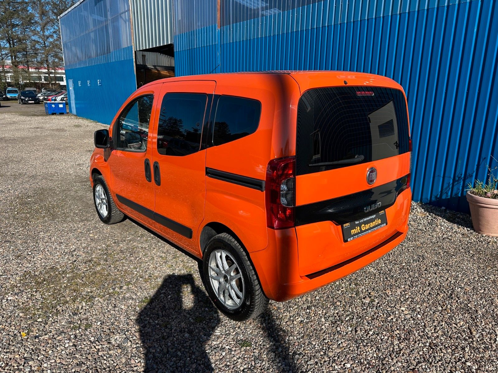 Fahrzeugabbildung Fiat Qubo 1.4 8V Lounge**1.HAND*Allwetter**