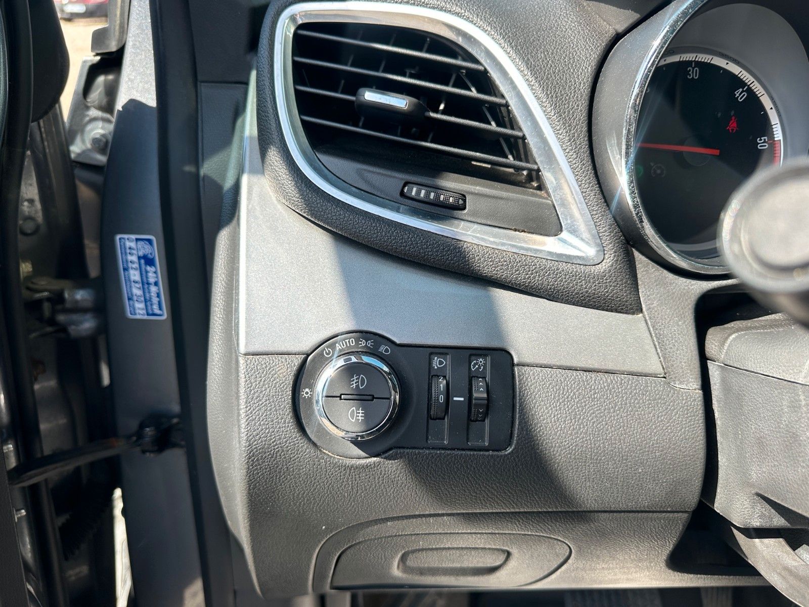 Fahrzeugabbildung Opel Mokka**Edition**Automatik**AHK**SHZ**LRH**