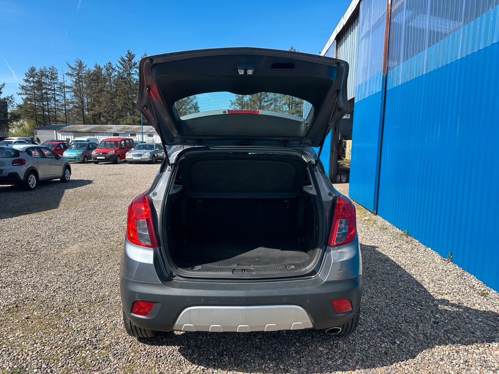 Fahrzeugabbildung Opel Mokka**Edition**Automatik**AHK**SHZ**LRH**