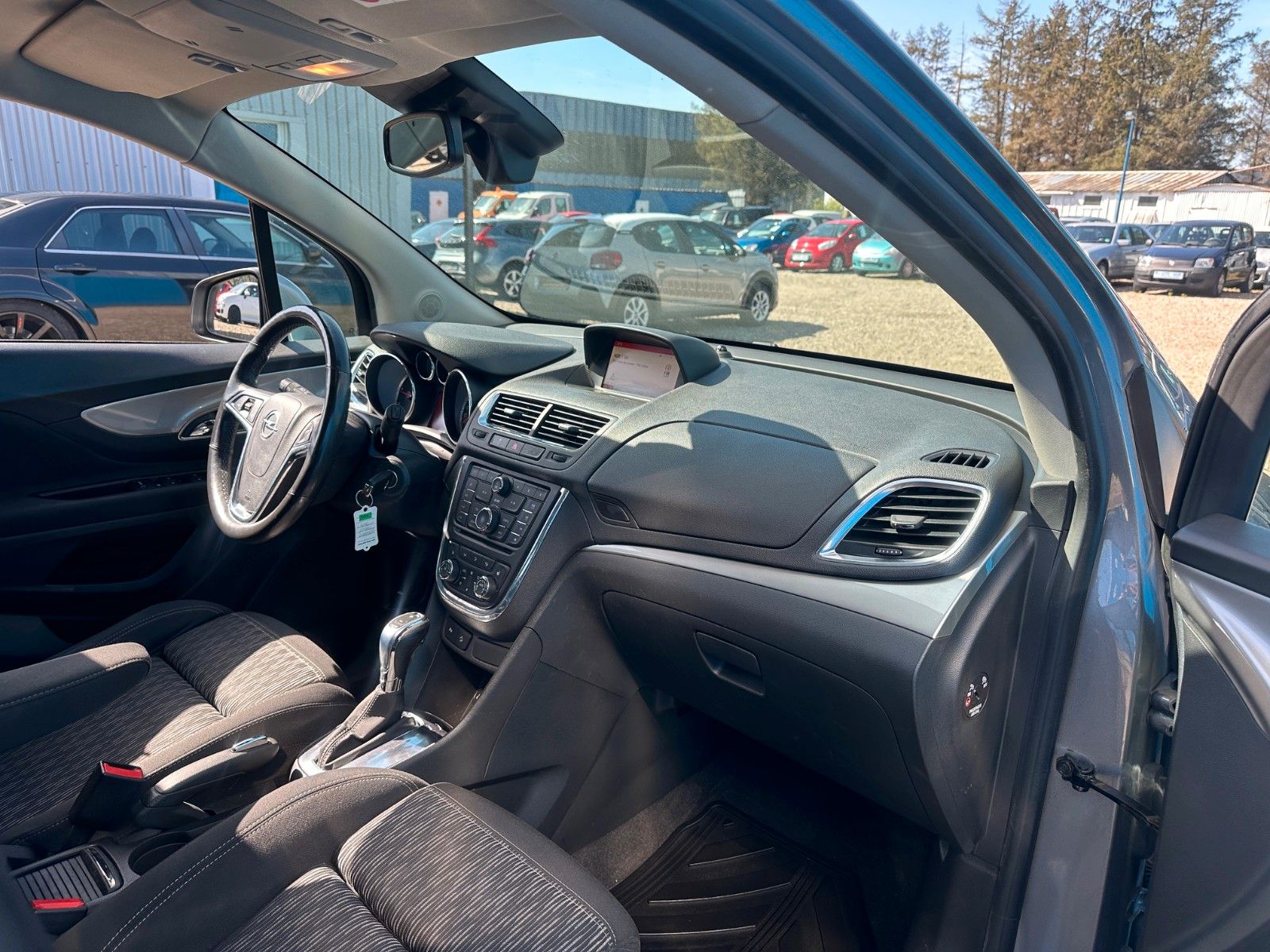 Fahrzeugabbildung Opel Mokka**Edition**Automatik**AHK**SHZ**LRH**