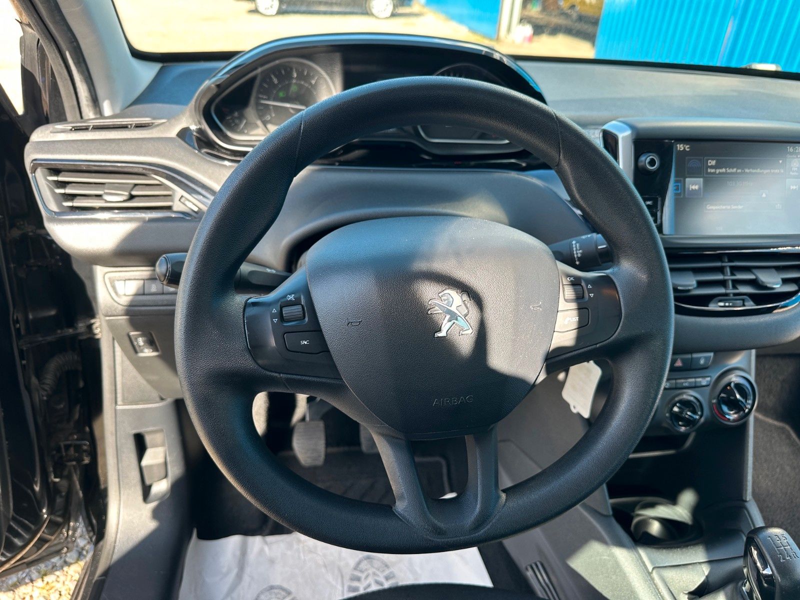 Fahrzeugabbildung Peugeot 208**Active**AHK**SHZ**Klima**Tempomat**