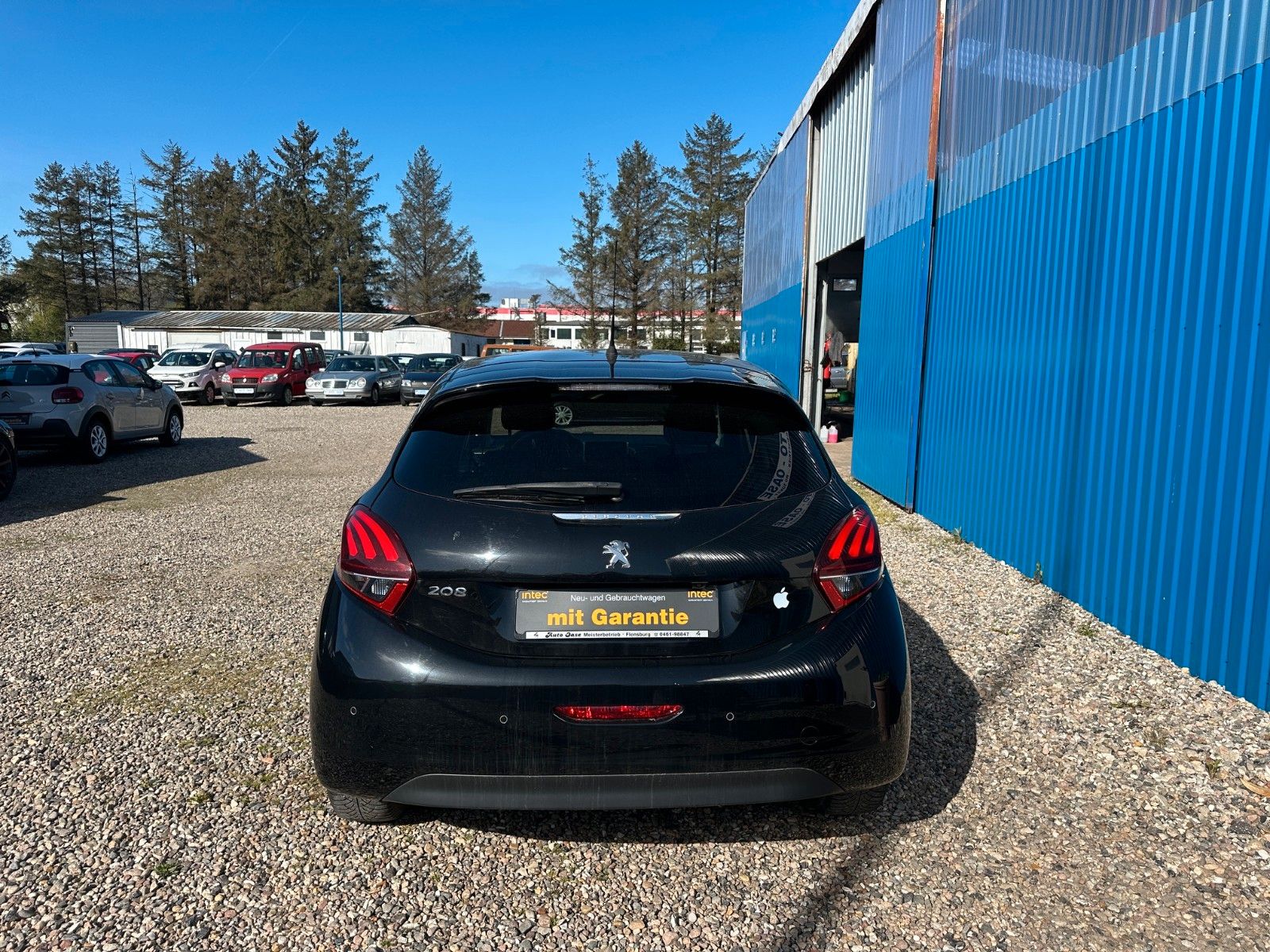 Fahrzeugabbildung Peugeot 208 BlueHDi 100 Allure**1.Hand*Panorama*Kamera**