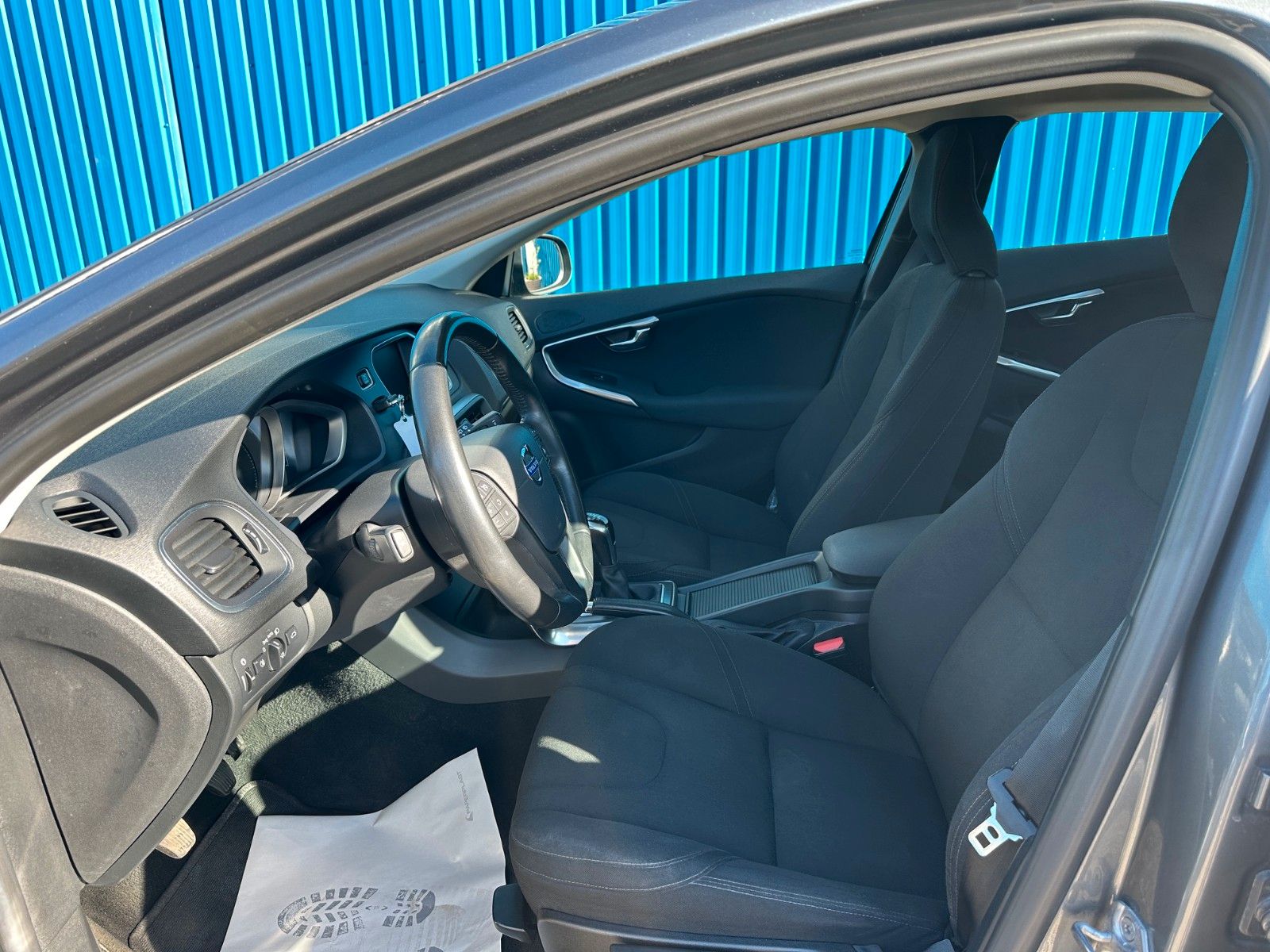 Fahrzeugabbildung Volvo V40 You!**Navi*Xenon*LED*Tempomat**
