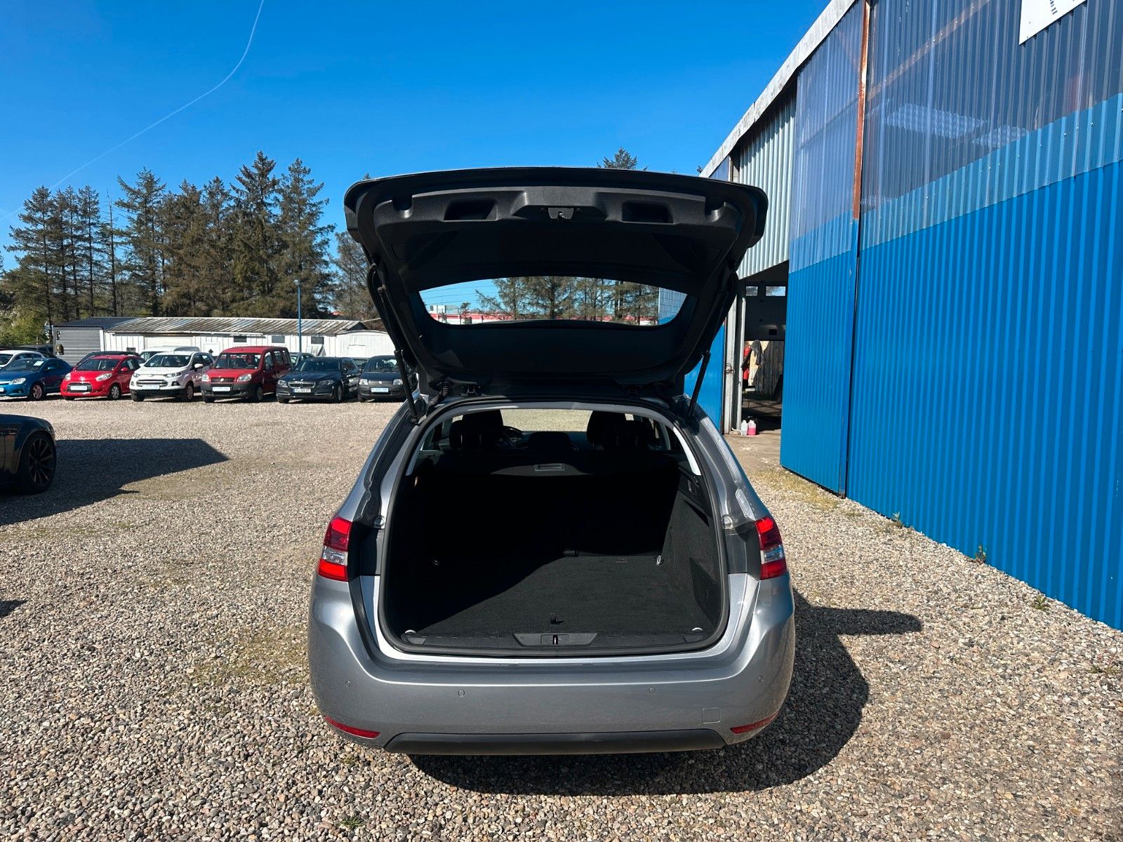 Fahrzeugabbildung Peugeot 308 SW**Active**Tempo**8 fach**PDC**