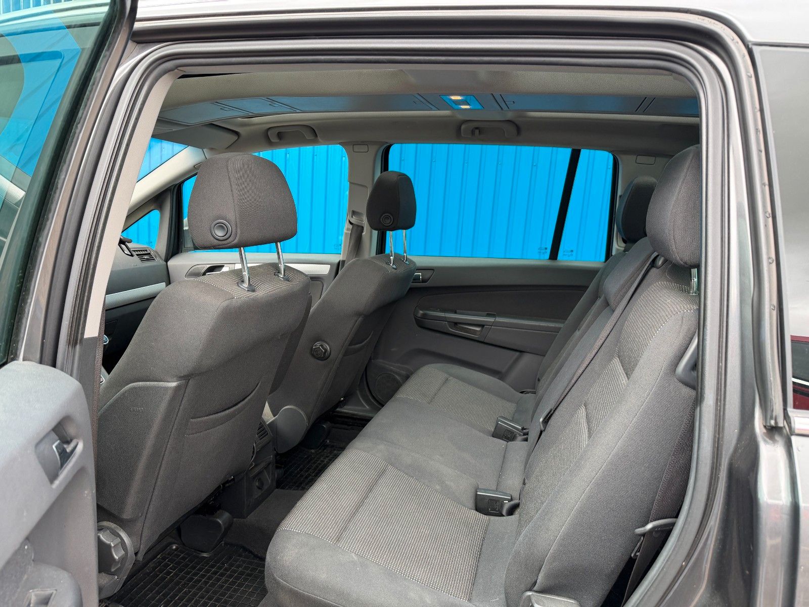 Fahrzeugabbildung Opel Zafira B Sport**1.HAND*Panorama*HU 09/27**