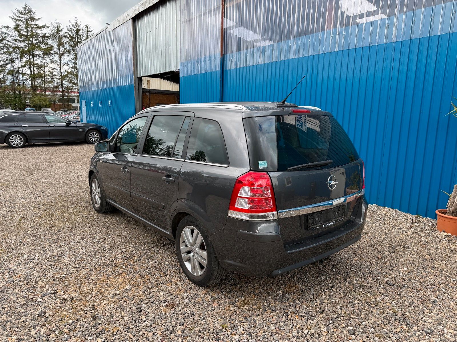 Fahrzeugabbildung Opel Zafira B Sport**1.HAND*Panorama*HU 09/27**
