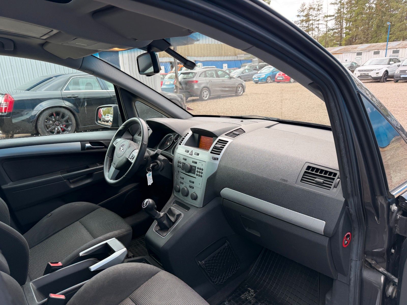 Fahrzeugabbildung Opel Zafira B Sport**1.HAND*Panorama*HU 09/27**