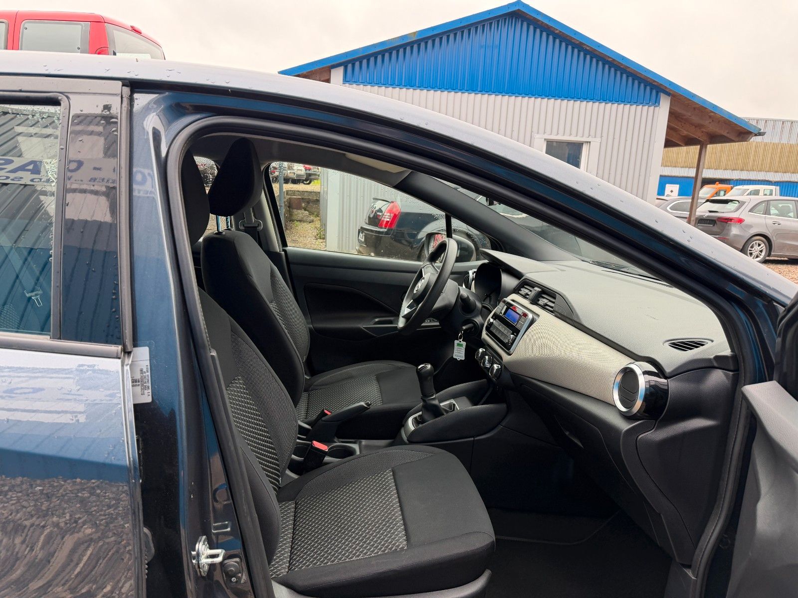Fahrzeugabbildung Nissan Micra **Visia Plus**75 TKM**Klima**AHK**