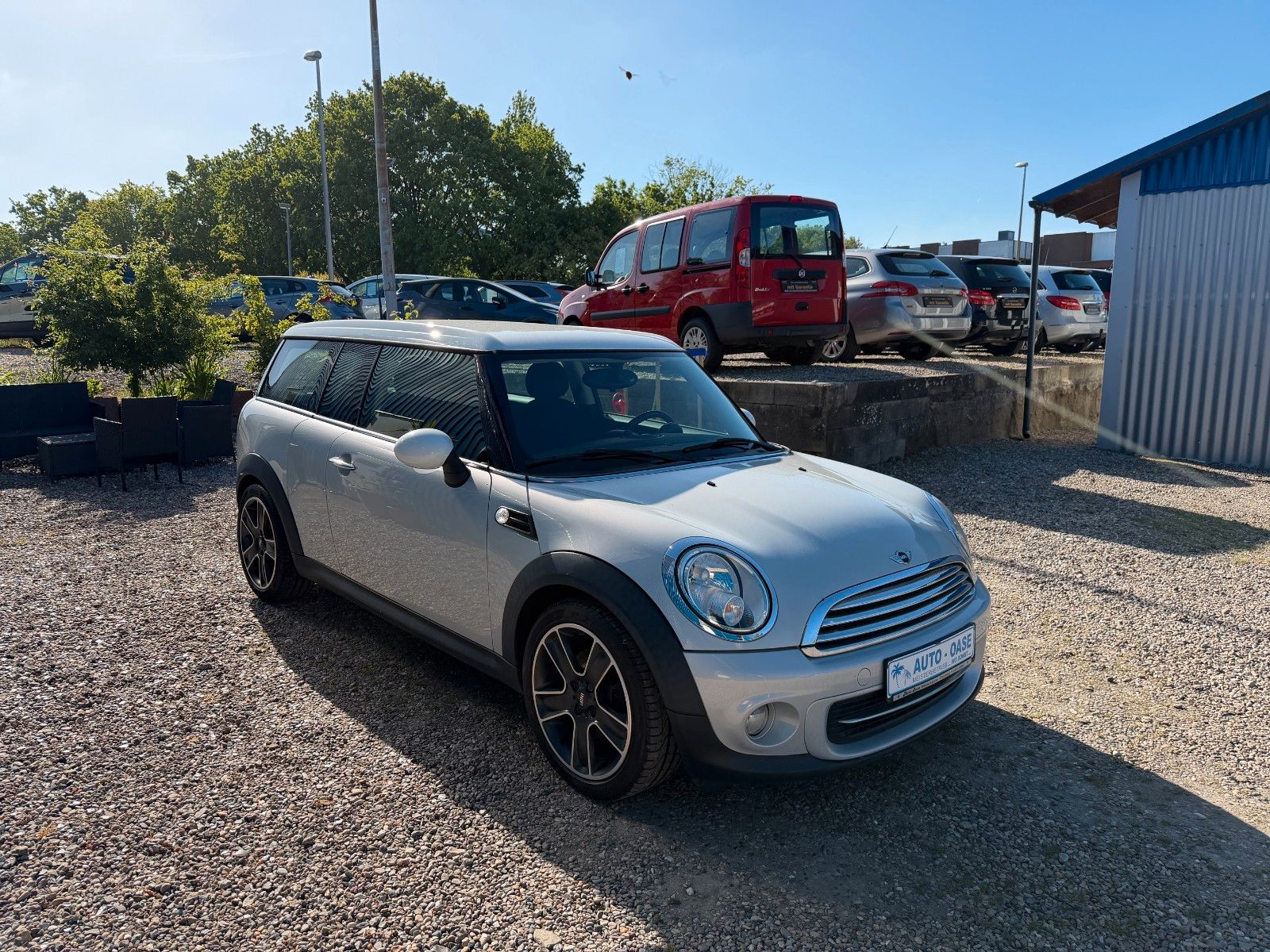 Fahrzeugabbildung MINI COOPER S Clubman**Cooper Soho**Klima**SHZ**Temp*