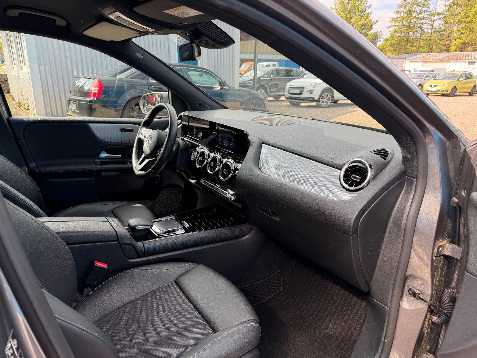 Fahrzeugabbildung Mercedes-Benz B 180**Automatik**62 TKM**AHK**LED**Digital**